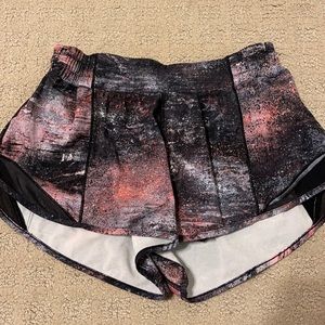 Lululemon Low Rise 2.5” shorts